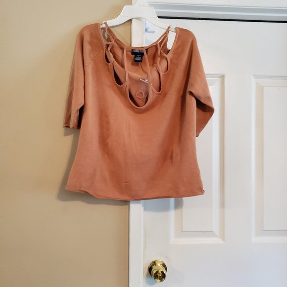 Forenza Cut-Out Top - Picture 8 of 15